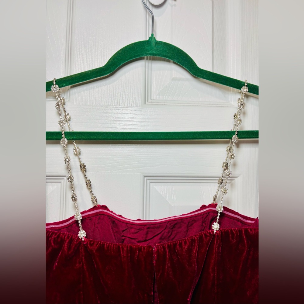 NWT LULUS SZ XS WINE RED VELVET BODYCON MINI DRESS With Rhinestone Straps - Picture 5 of 12
